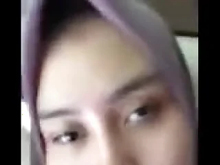 asian muslim schhol unshaded showing her pussy by cam